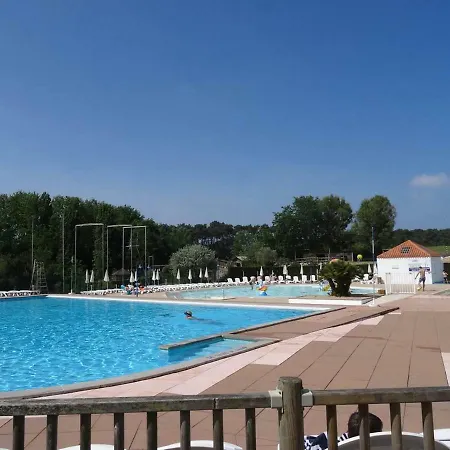 Vue Sur Golf * Talmont-Saint-Hilaire