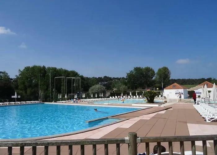 Vue Sur Golf * Talmont-Saint-Hilaire